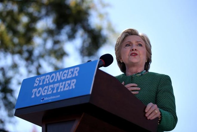 U.S. Democratic presidential nominee Hillary Clinton speaks at campaign rally in Raleigh, North Carolina, U.S., October 23, 2016. REUTERS/Carlos Barria