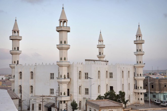 1,000 Somali Shillings How mosques hold Somalia together