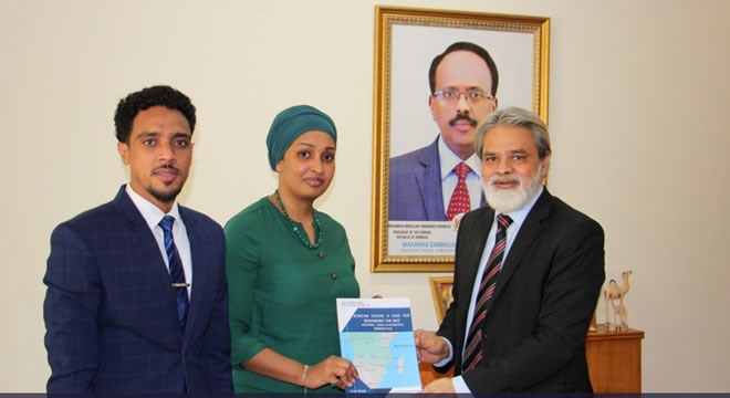 Maritime Study Forum - @study_maritime - 26 Sep 2019
President MSF,Syed Mohammed met with H. E. Ms. Khadija Mohamed Almakhzoumi, the Ambassador of the Federal Republic of Somalia in Pakistan. He also presented his case study on African Ocean and a souvemier to the honourable Ambassador.