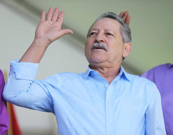 FILE: Pedro Jimenez of Cuba takes the oath of citizenship during festivities marking World Refugee Day at Liberty Park in Salt Lake City, Saturday, June 4, 2016. (Deseret News)