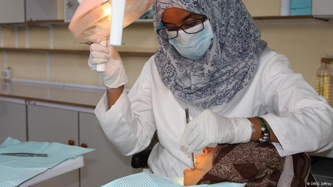 Dentist Zainab says it's what's inside women's heads that matters