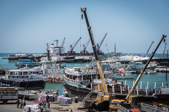 Bossaso port, the economic hub of northern Somalia, in late March 2018. (J. Patinkin/VOA)