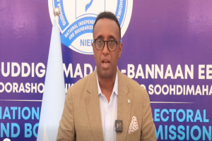 Guddoomiyaha Guddiga Doorashooyinka Qaranka Oo Ku Dhawaaqay Jadwalka Doorashada Golaha Deegaanka Gobolka Banaadir