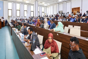 Golaha Shacabka oo akhrinta koowaad marsiiyay Hindise Sharciyeedka Ciidanka Booliiska Soomaaliyeed